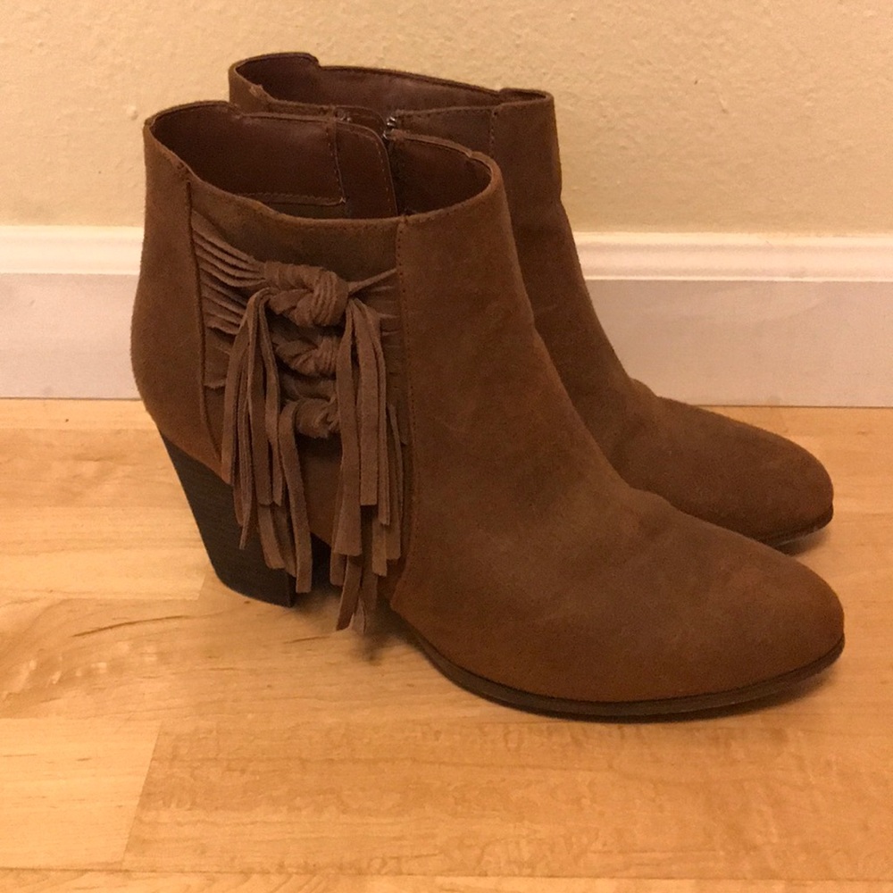Fergalicious ‘Clover’ Bootie, Size 9.5